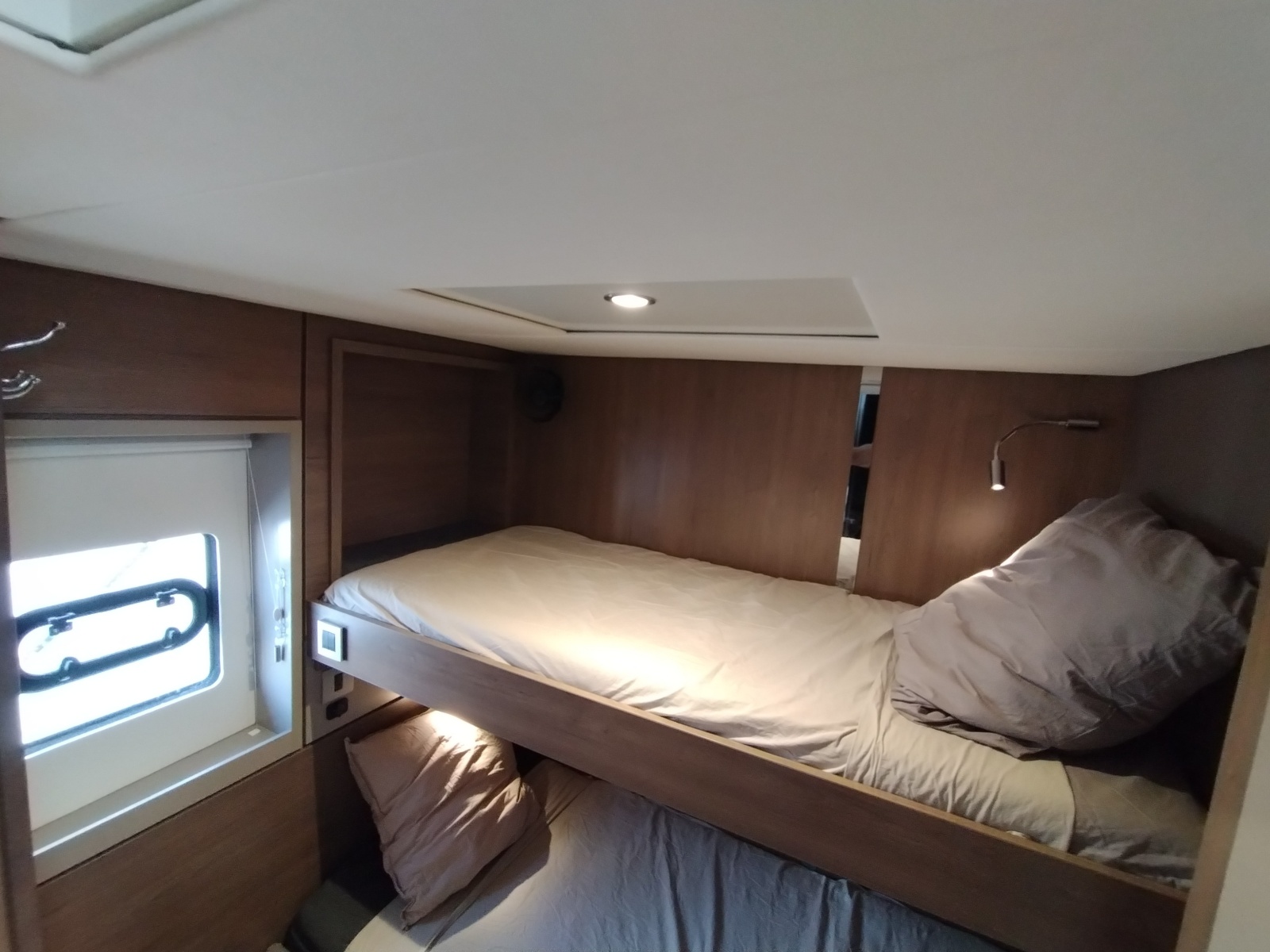 2023 Bali 4.8 bunk beds