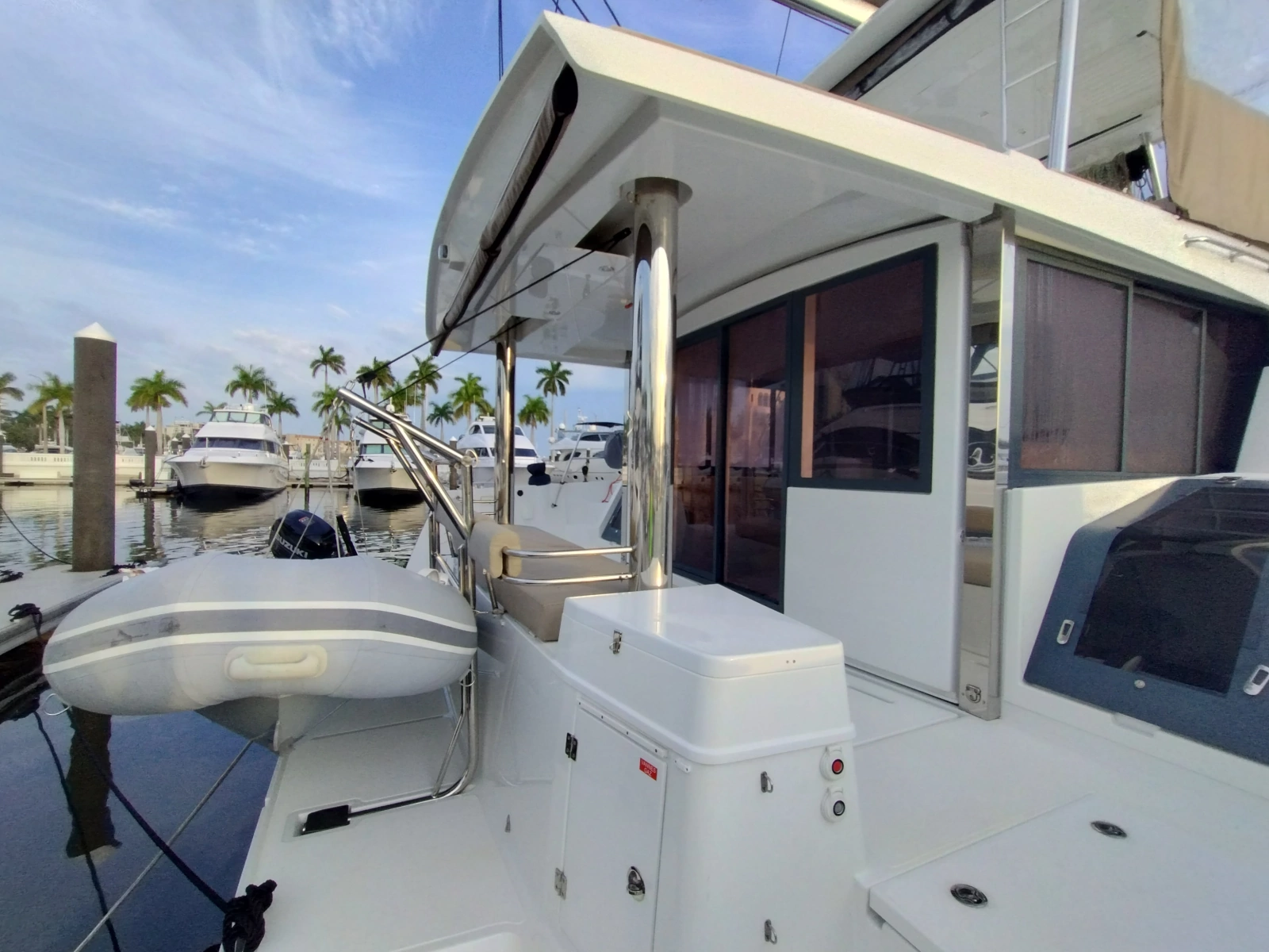2023 Bali 4.8 dinghy