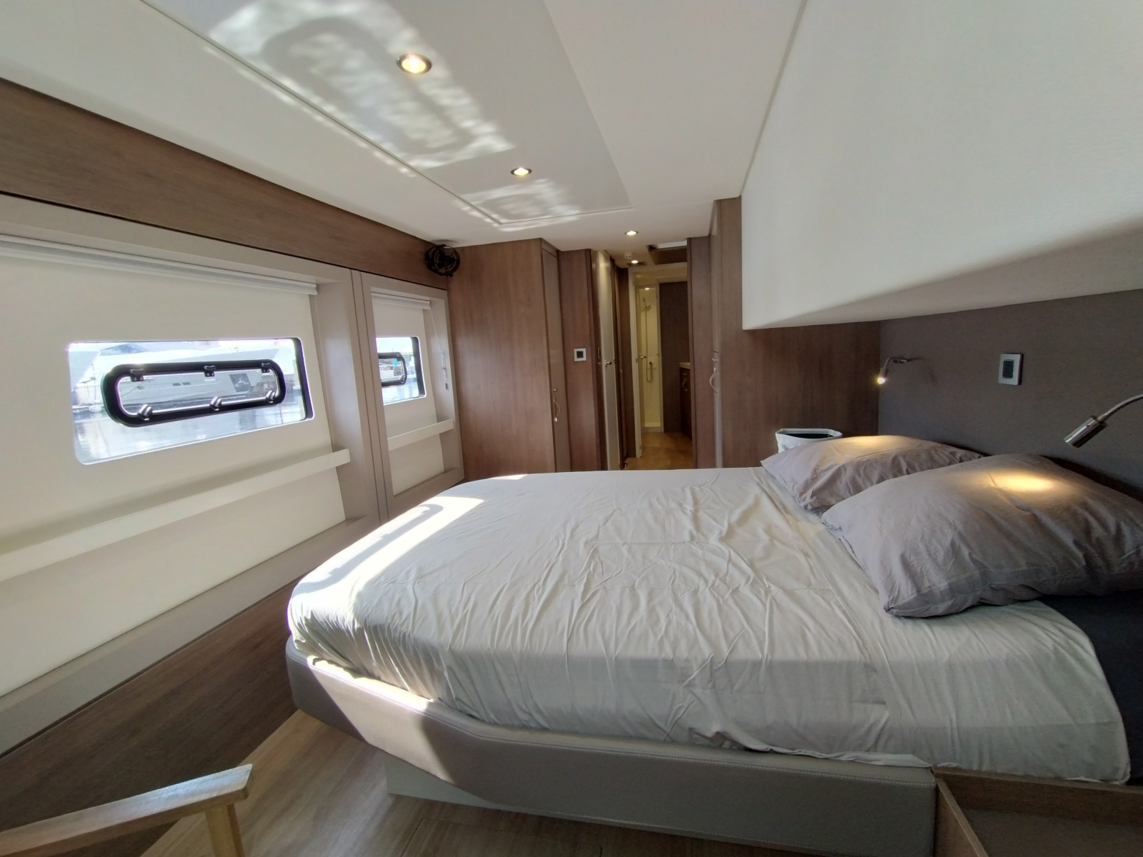 2023 Bali 4.8 guest cabin