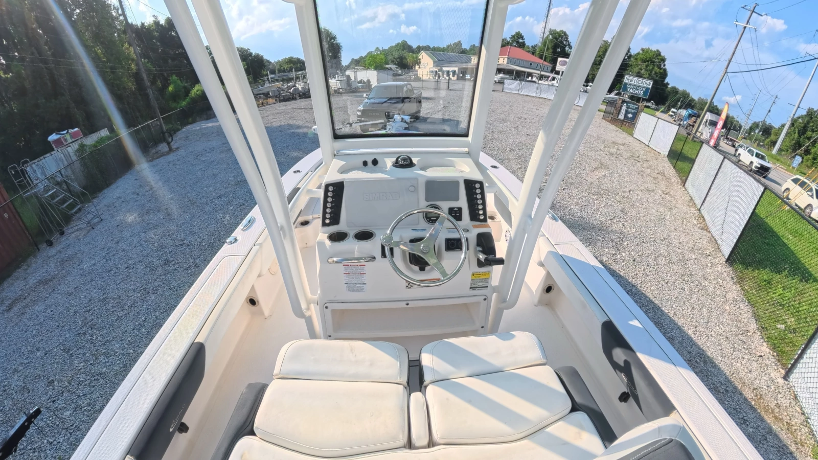 2021 Robalo 246 Cayman