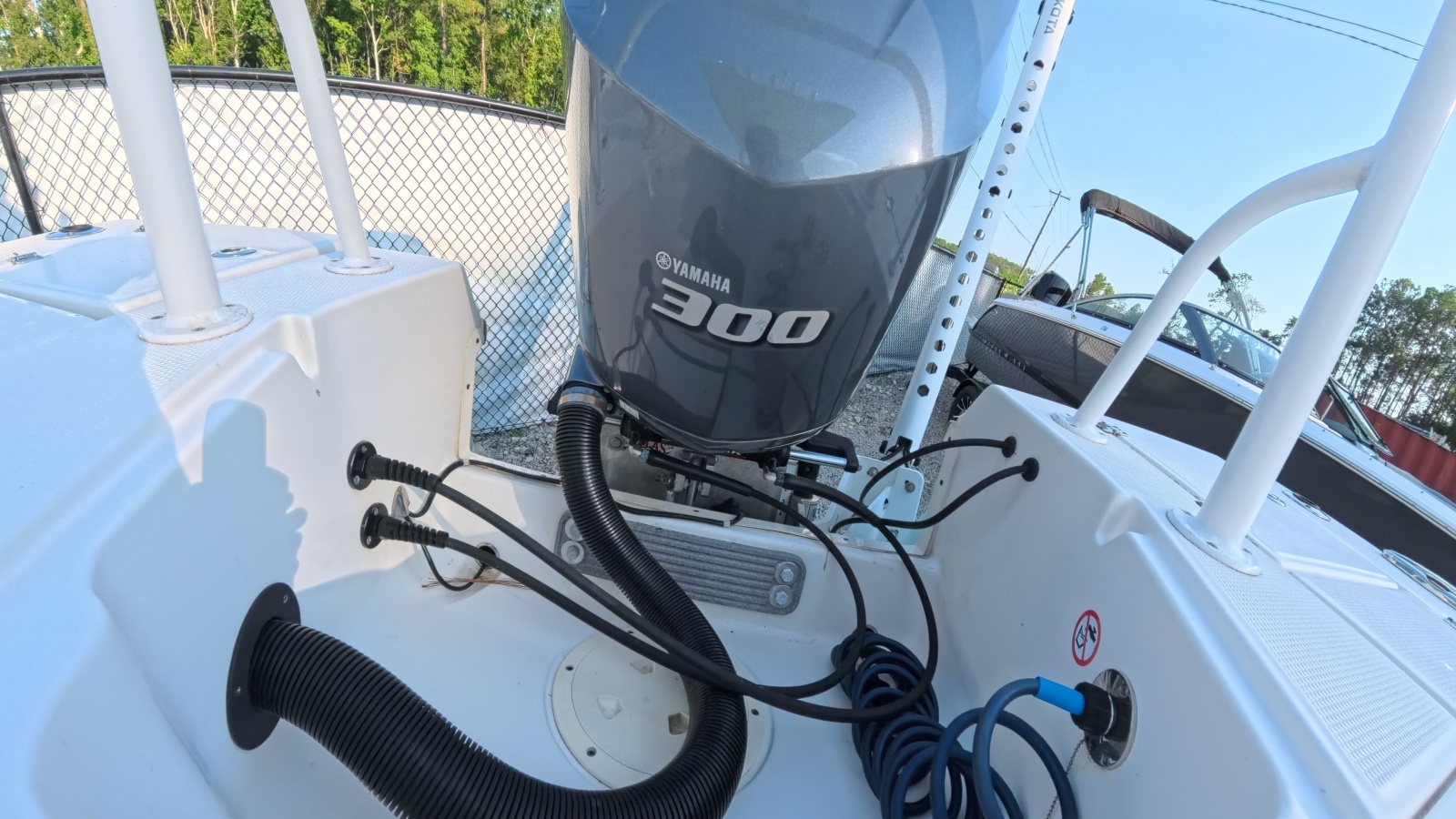 2021 Robalo 246 Cayman