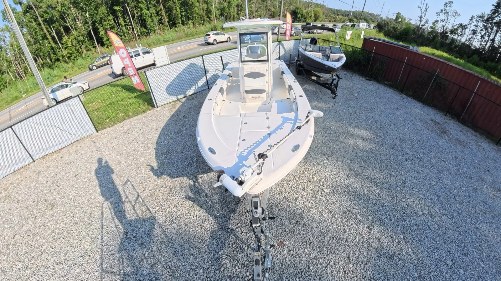 2021 Robalo 246 Cayman