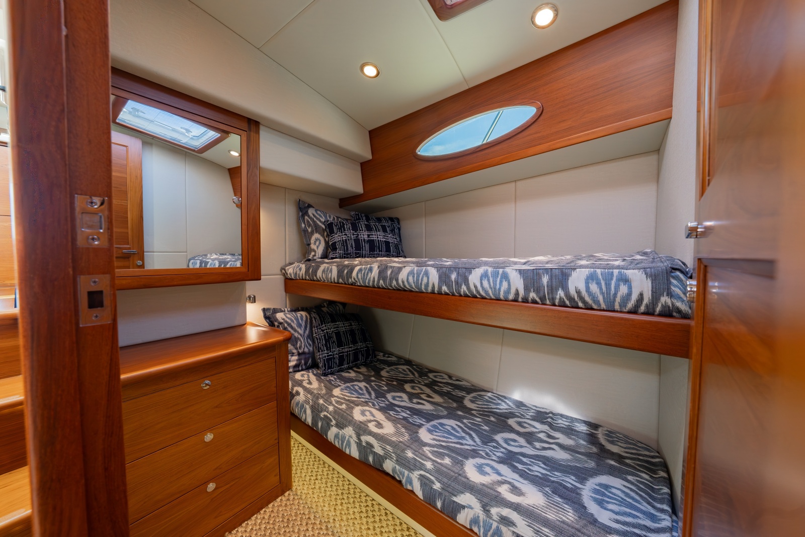 Port Guest Cabin