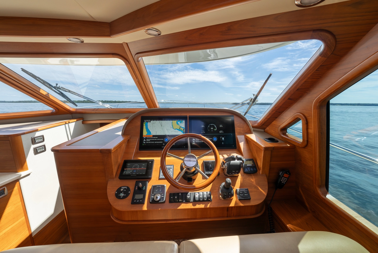Helm Electronics 