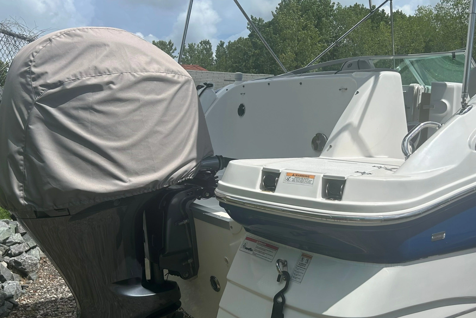 2022 Hurricane Sundeck 2200 OB