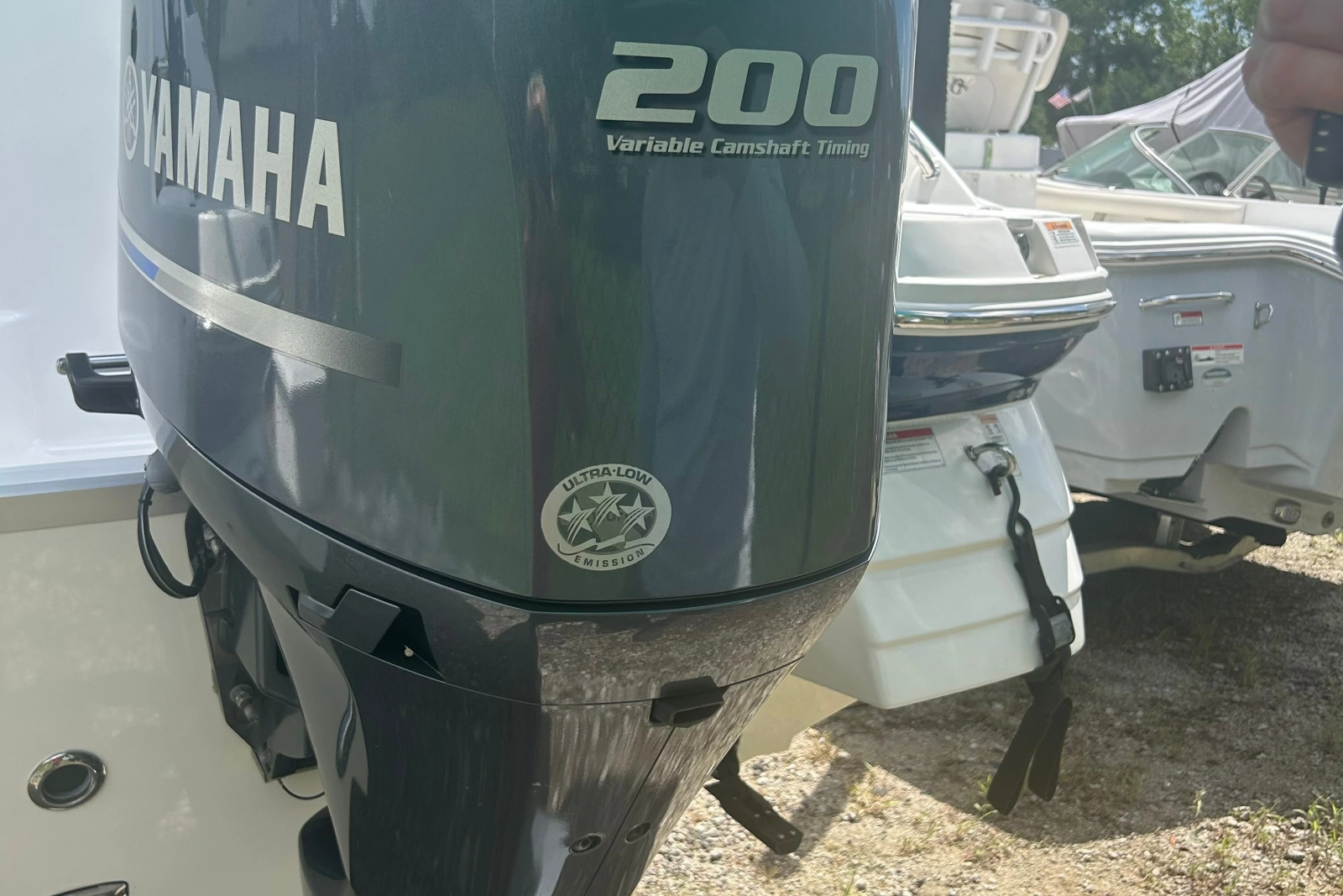 2022 Hurricane Sundeck 2200 OB