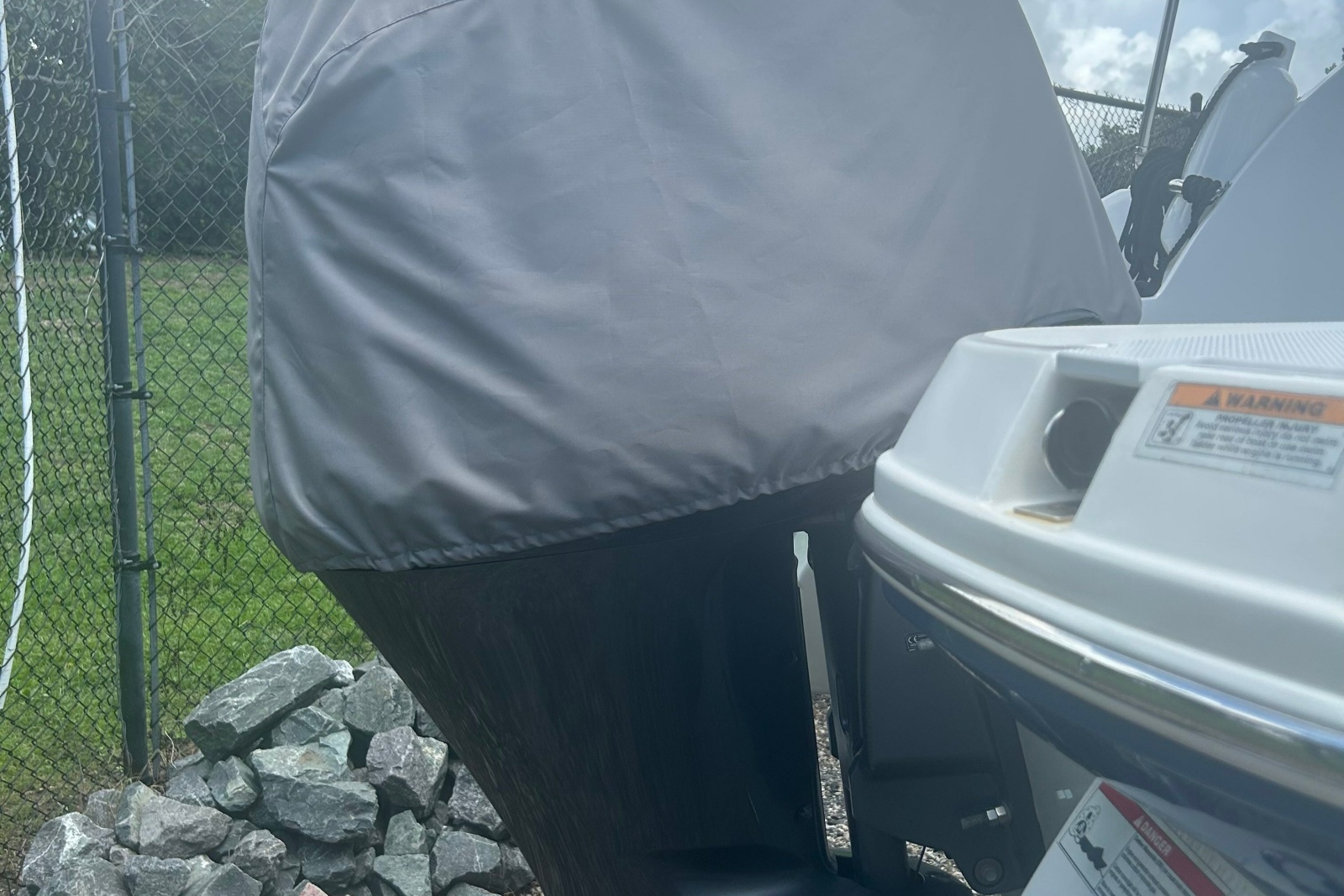 2022 Hurricane Sundeck 2200 OB