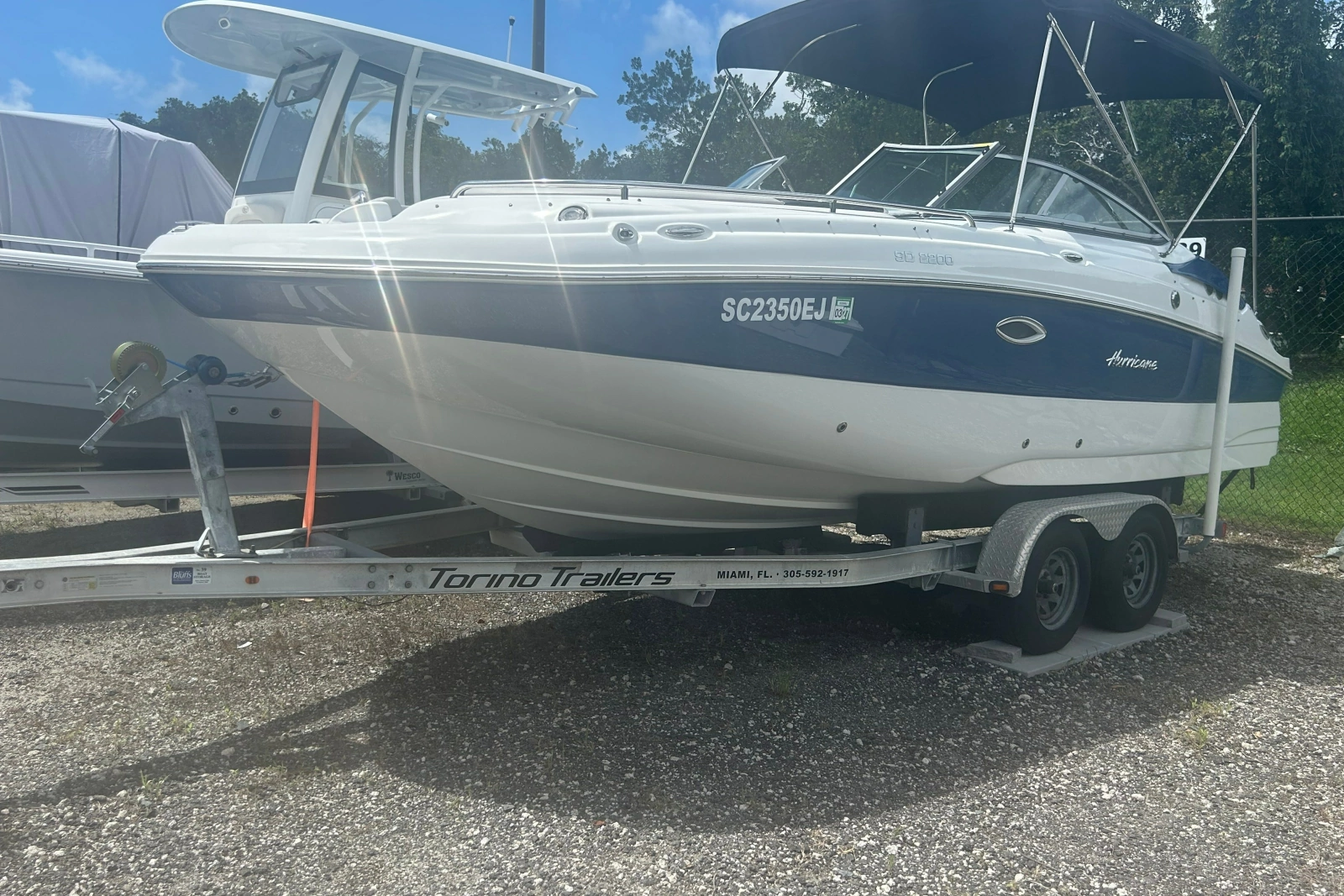 2022 Hurricane Sundeck 2200 OB