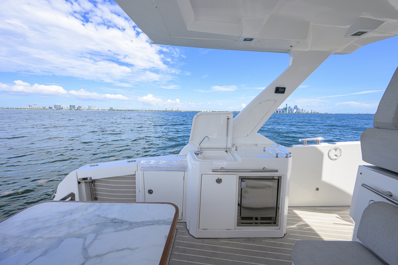 2019 Azimut Verve 40