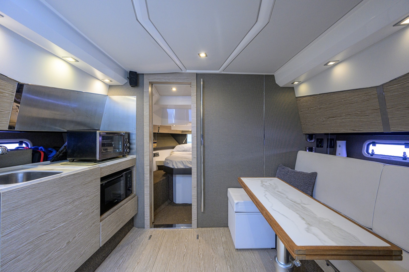 2019 Azimut Verve 40