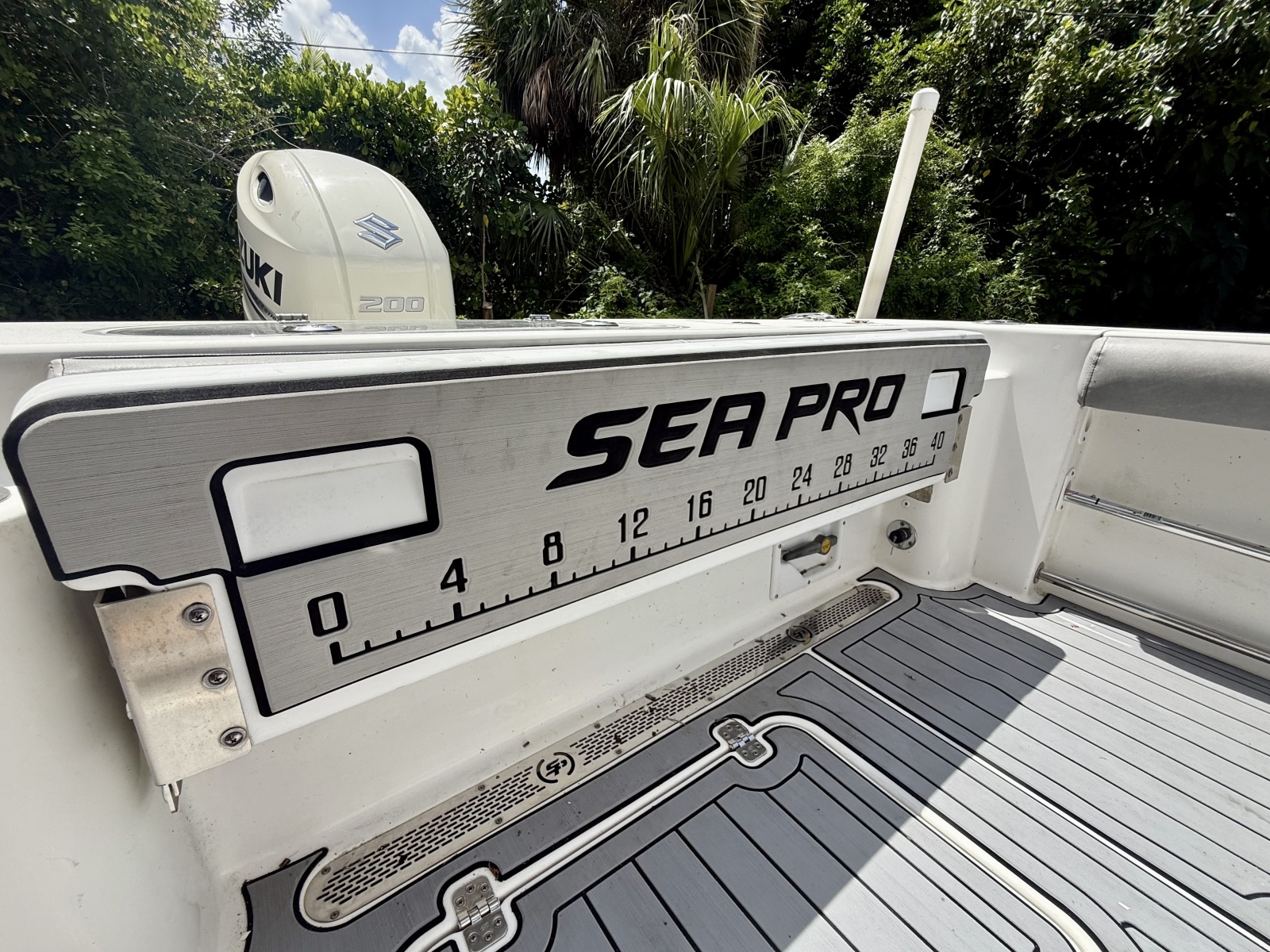 2020 Sea Pro 219CC