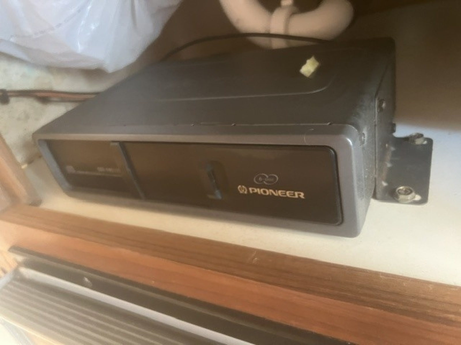 Pioner Stereo