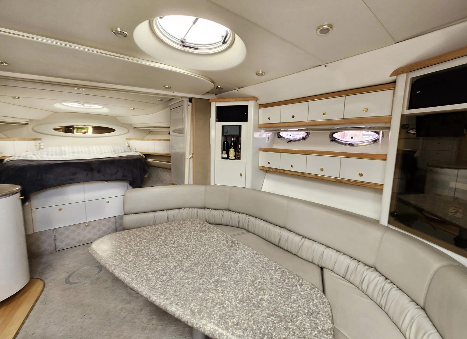 1997 Maxum 4100 SCR