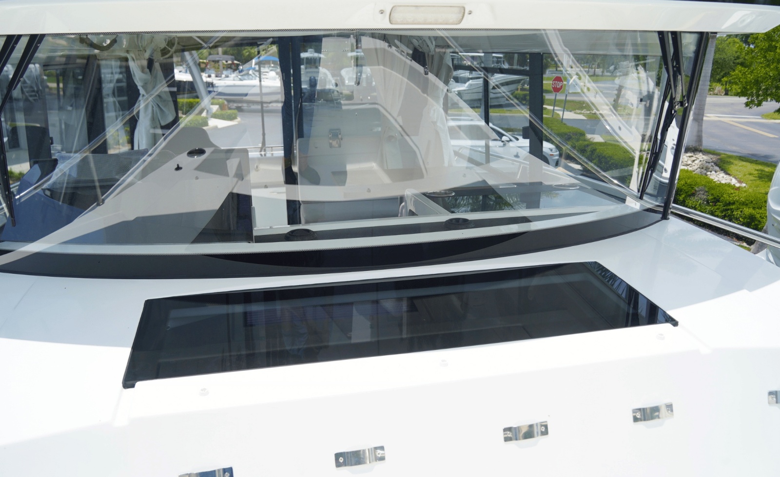 2025 Jeanneau NC 895 Sport S2