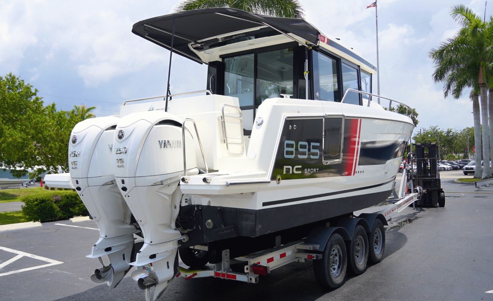 2025 Jeanneau NC 895 Sport S2