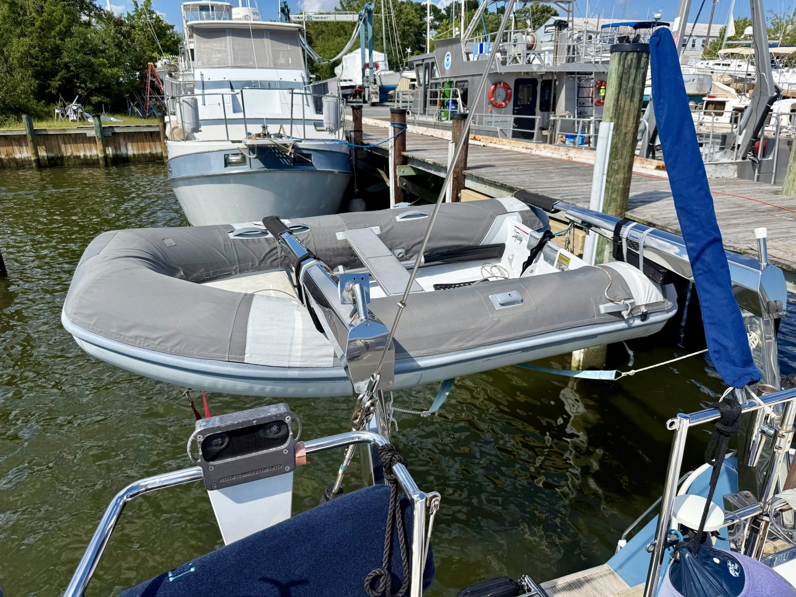 2015 Hylas 56