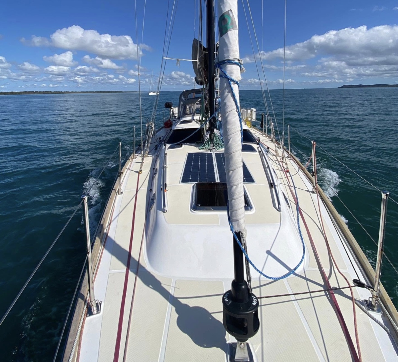 2015 Hylas 56