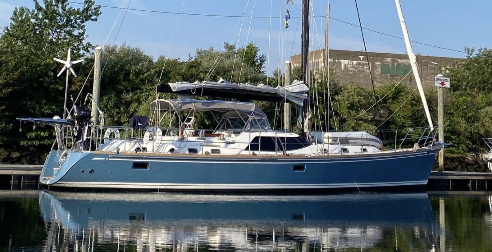 2015 Hylas 56