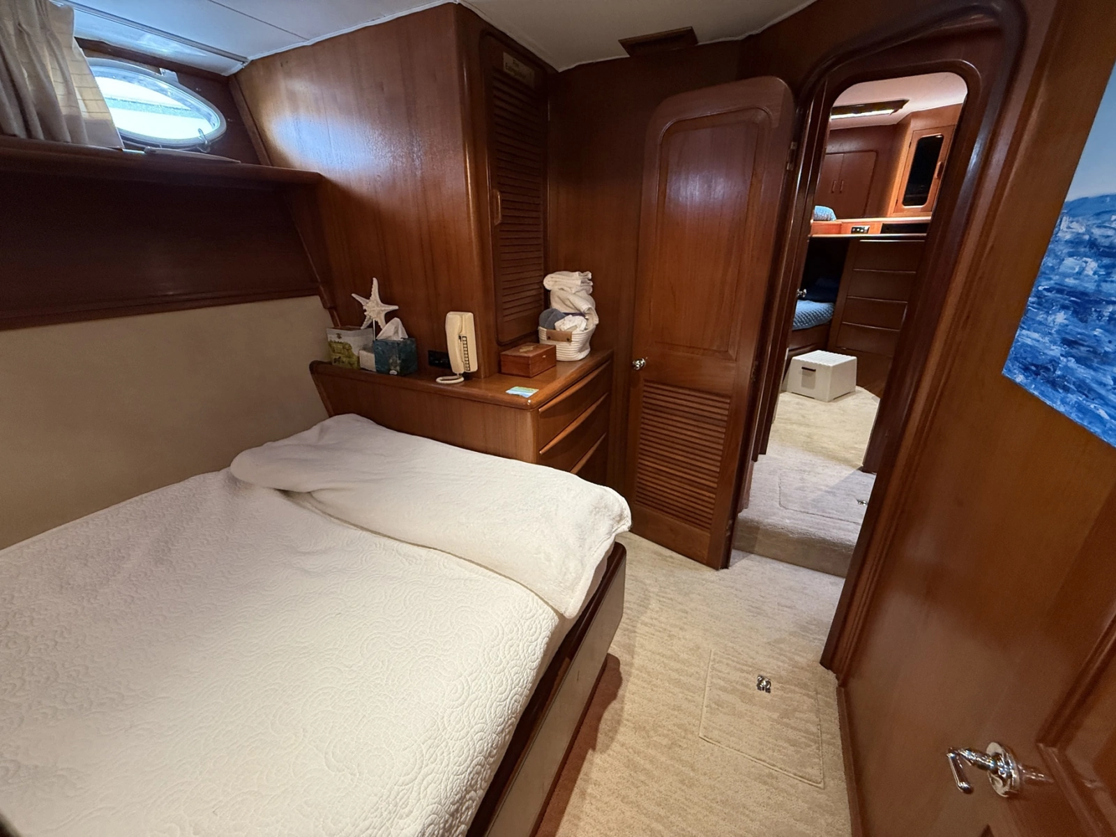 Mid Stateroom