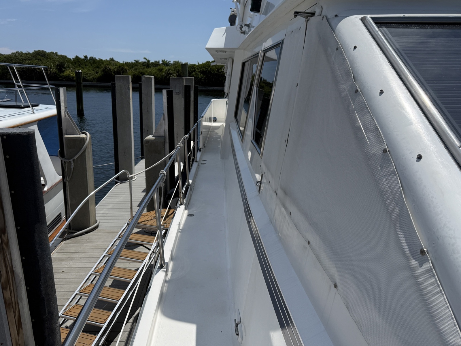 Side Deck