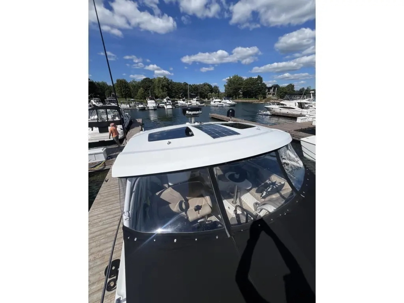 2010 Cruisers Yachts 360 Express