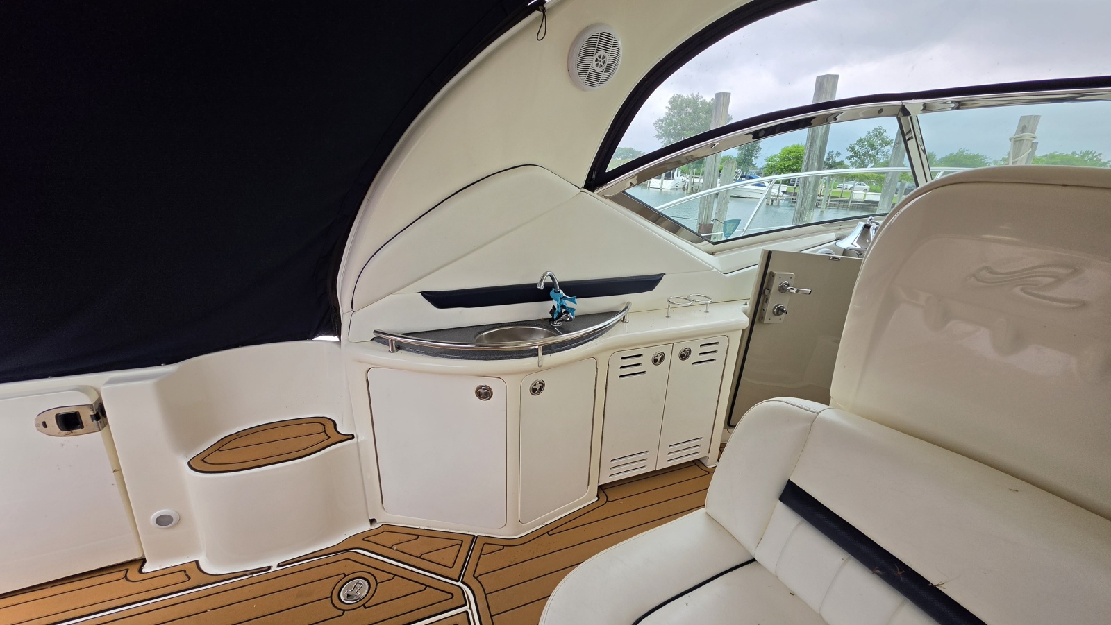 2005 Sea Ray 420 Sundancer
