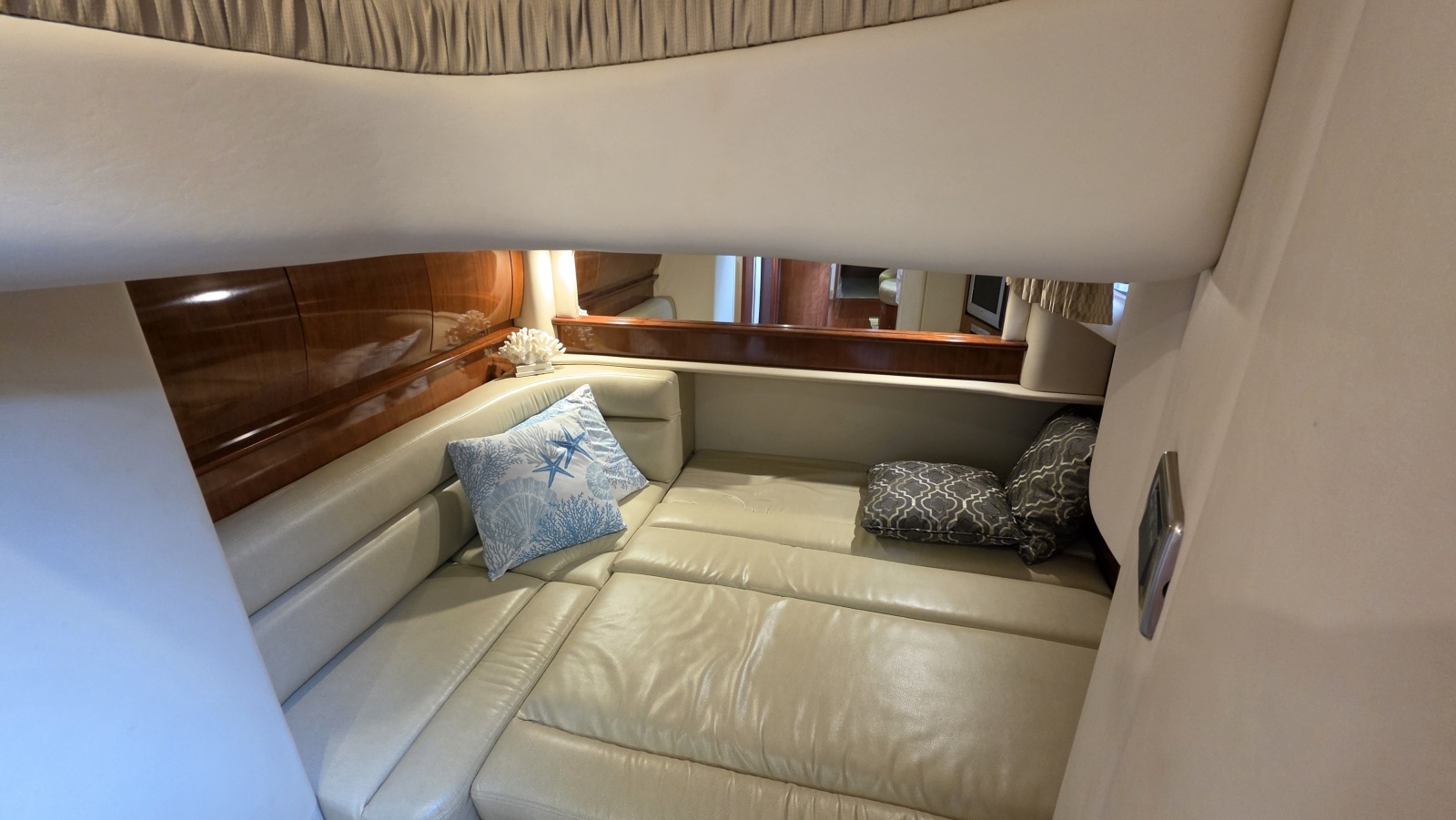 2005 Sea Ray 420 Sundancer