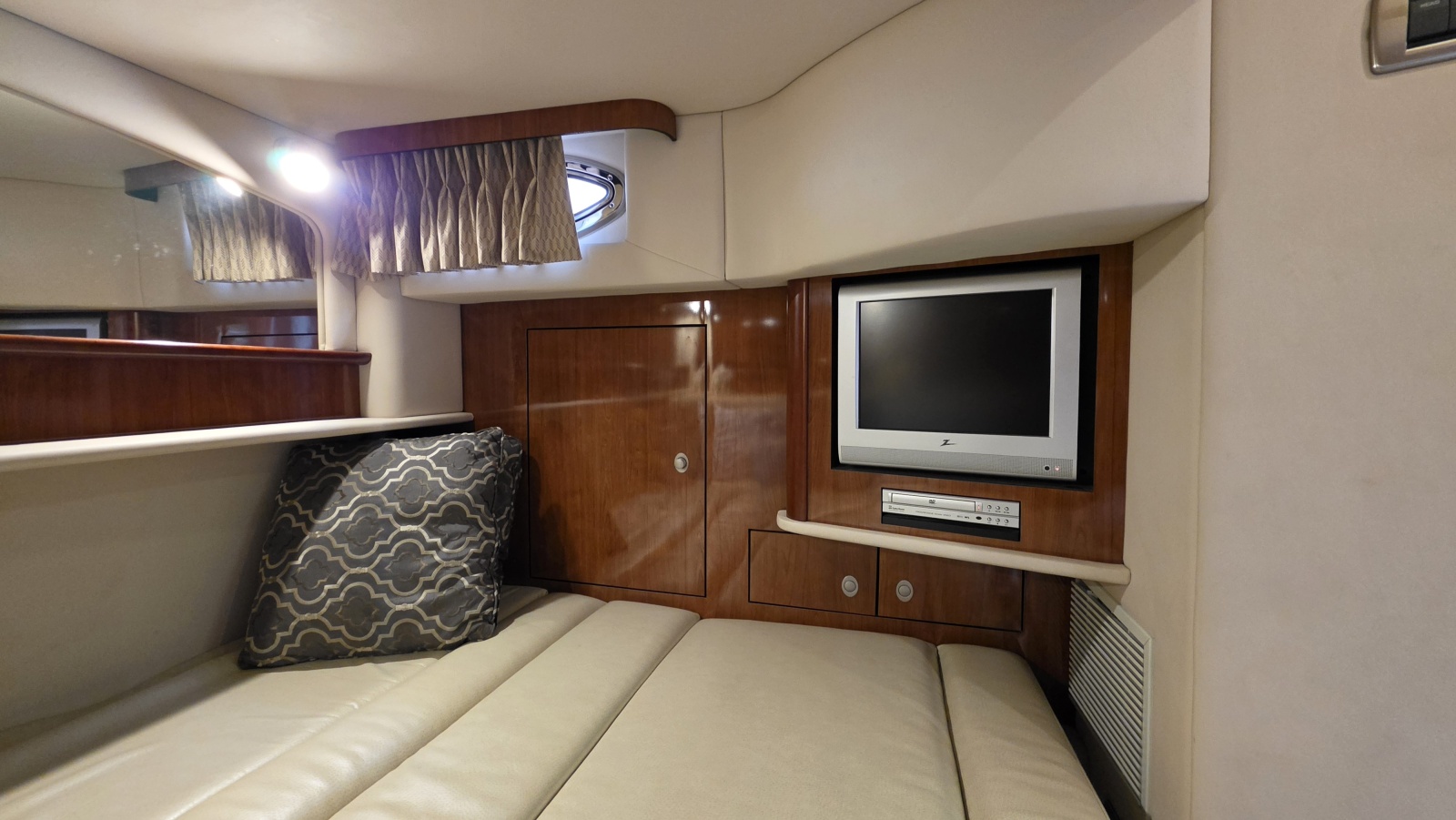 2005 Sea Ray 420 Sundancer