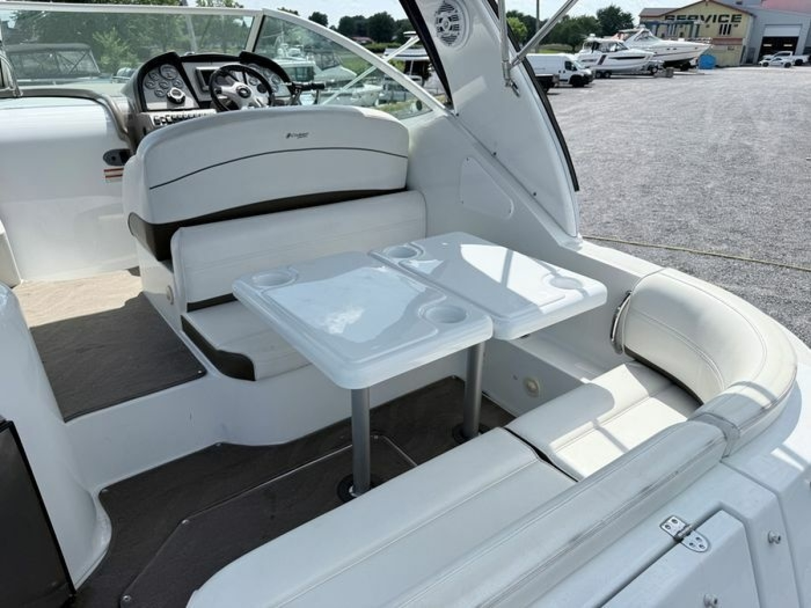 2009 Cruisers Yachts 300 CXi