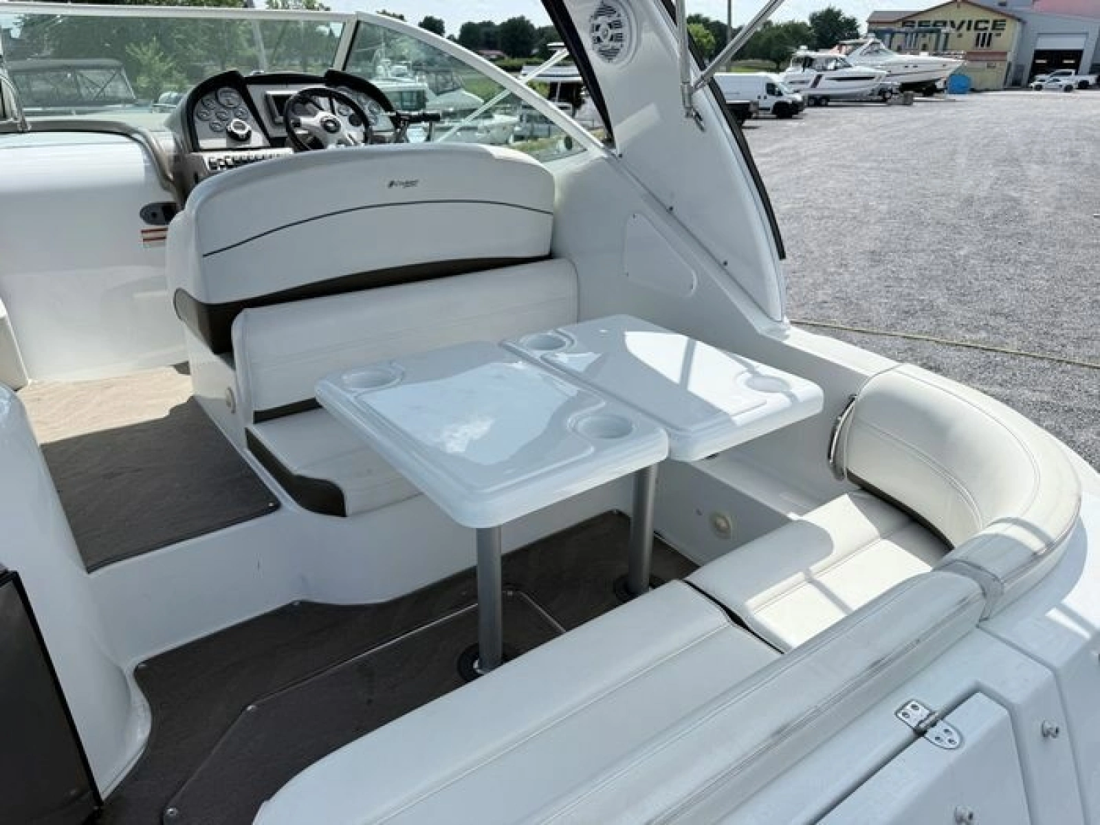 2009 Cruisers Yachts 300 CXi