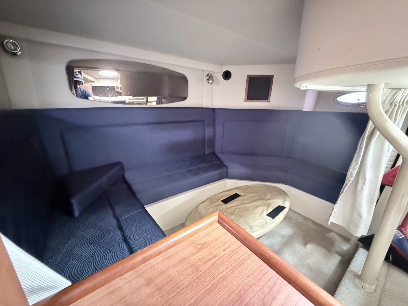 2009 Cruisers Yachts 300 CXi