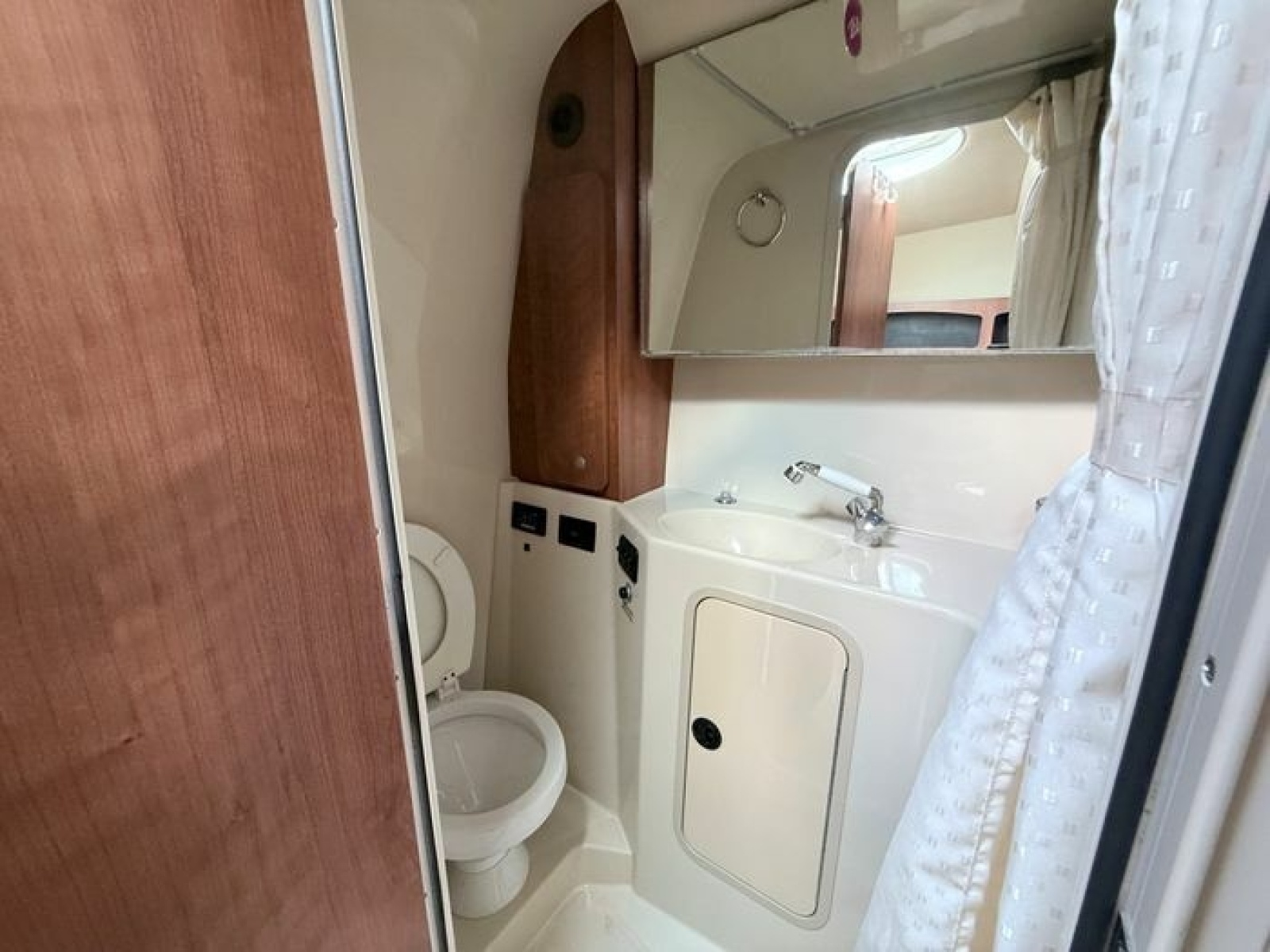 2009 Cruisers Yachts 300 CXi
