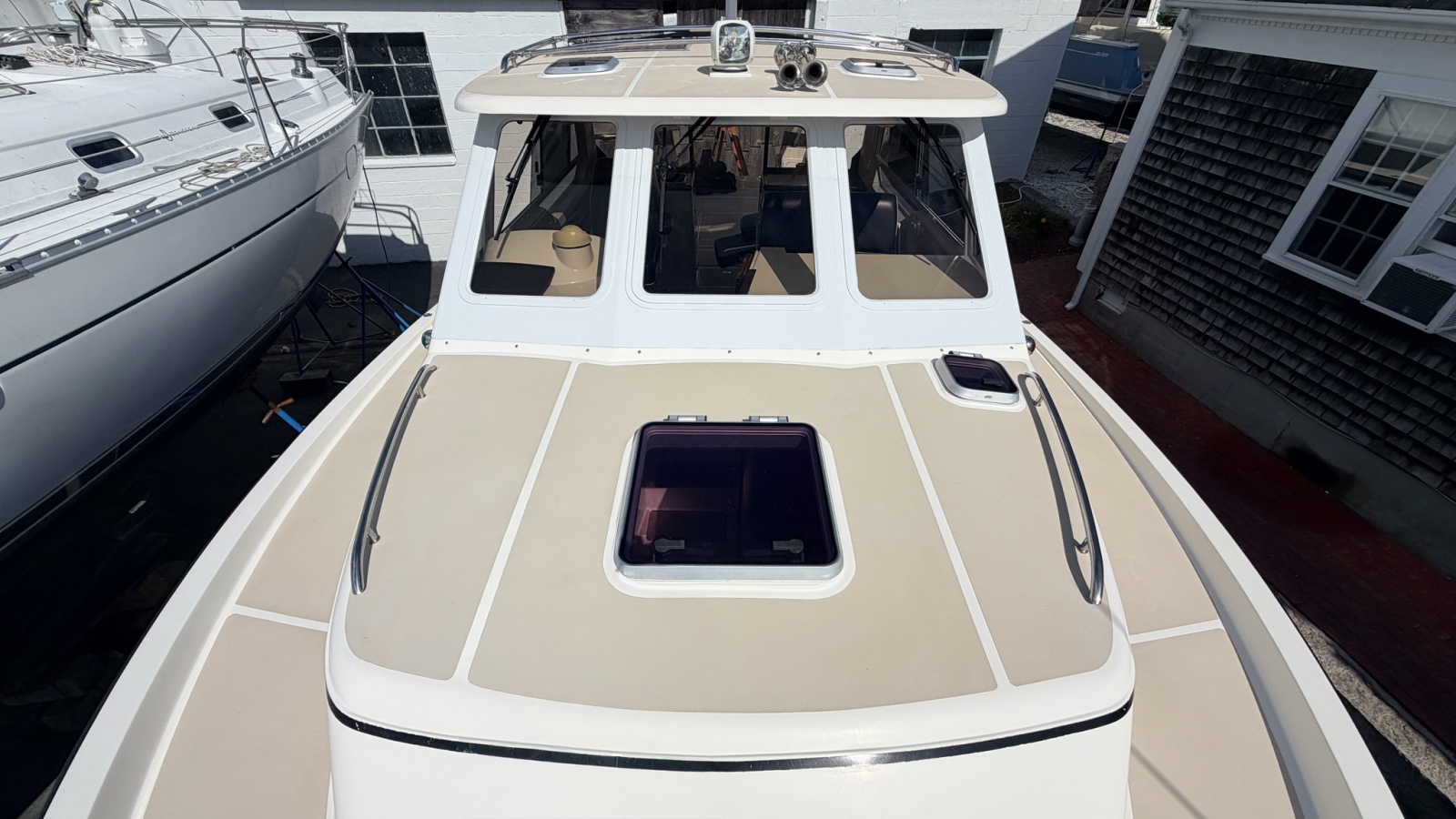 2004 True North 33