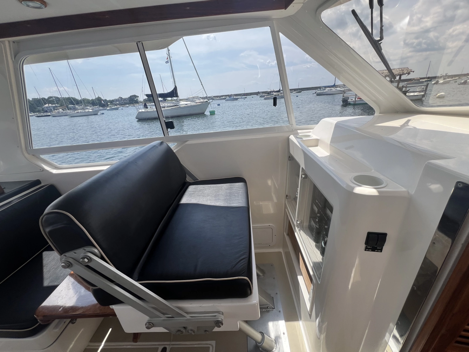 2004 True North 33