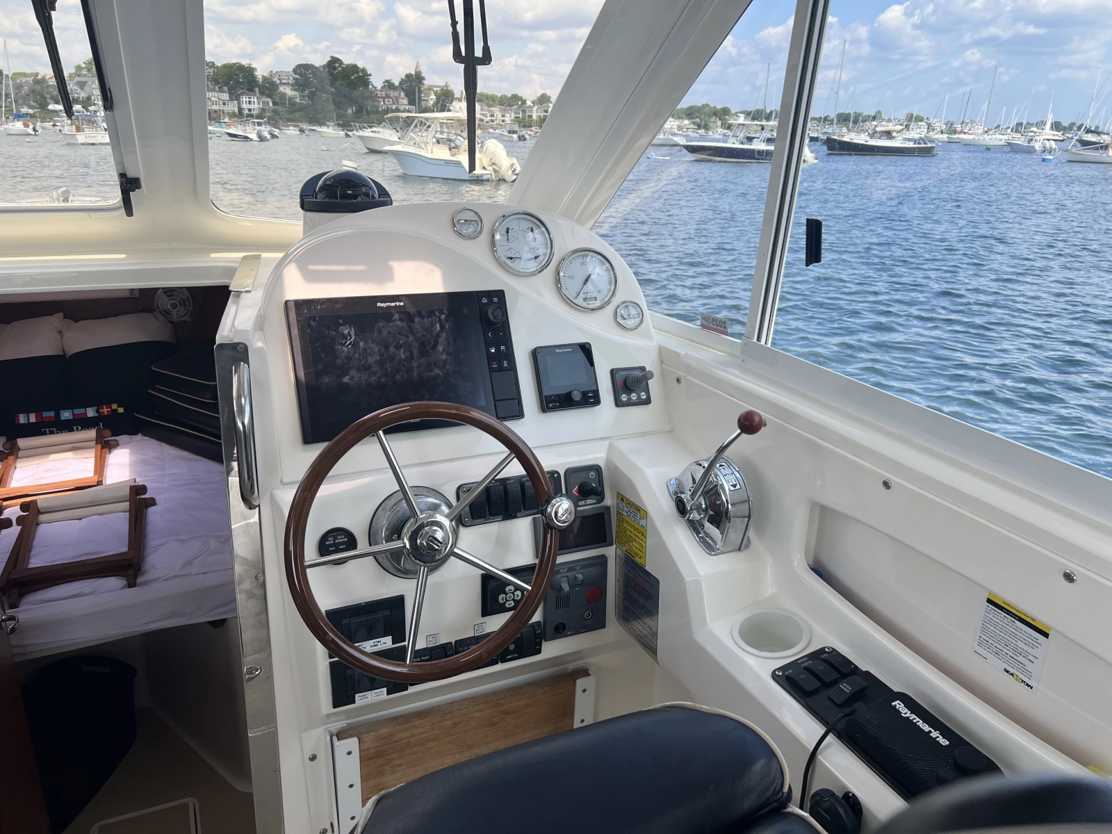 2004 True North 33