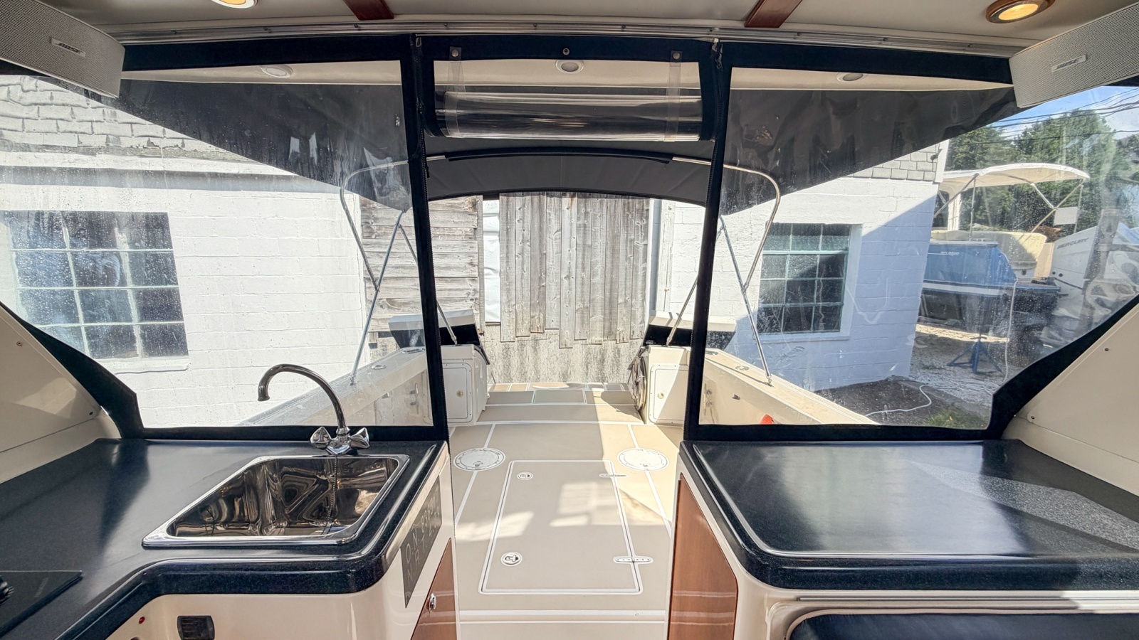 2004 True North 33