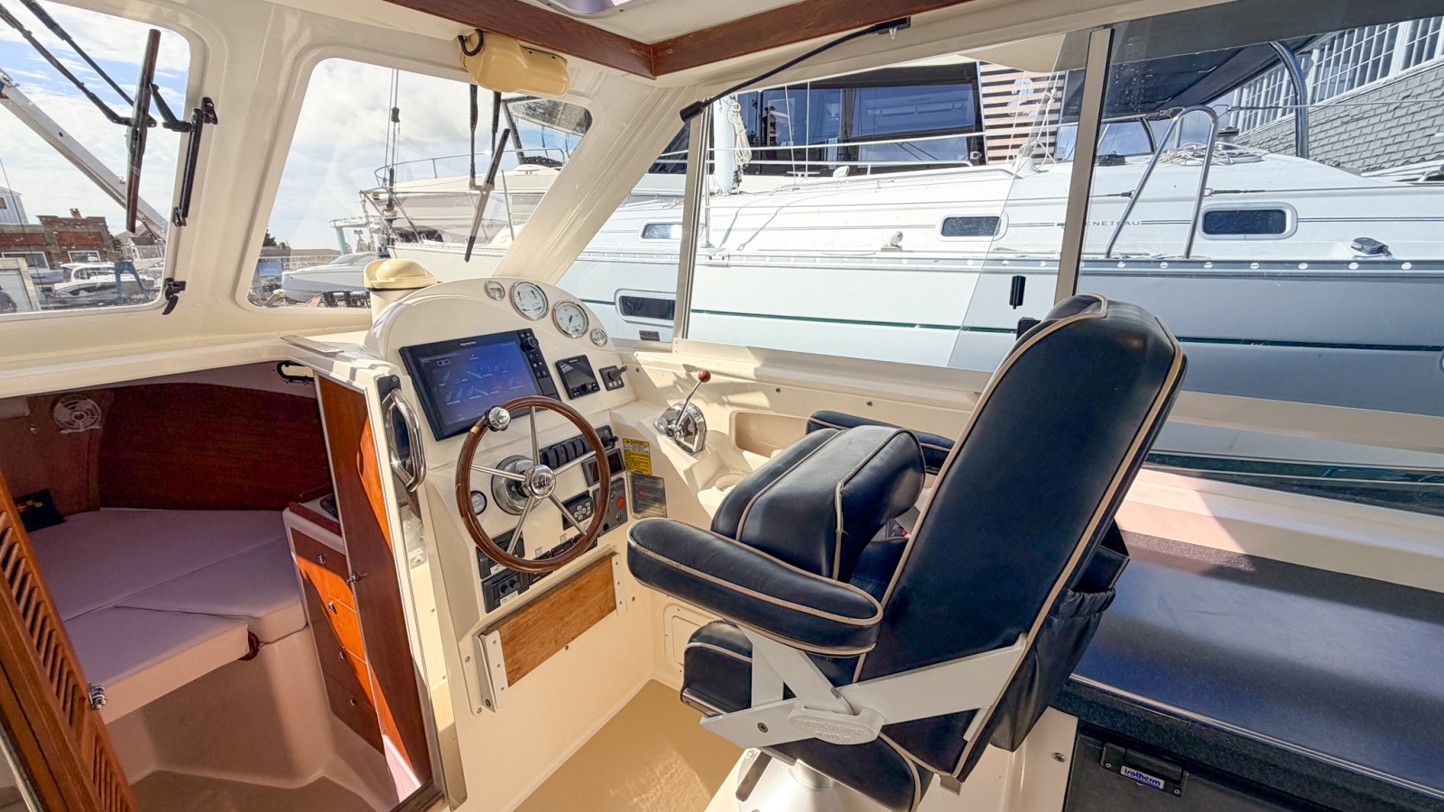 2004 True North 33