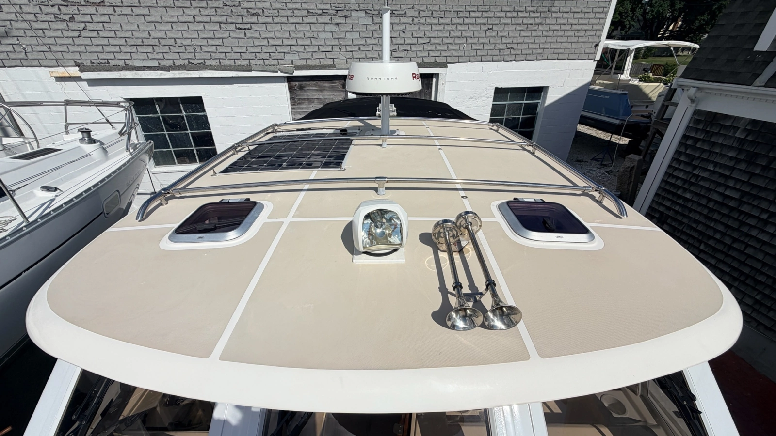 2004 True North 33