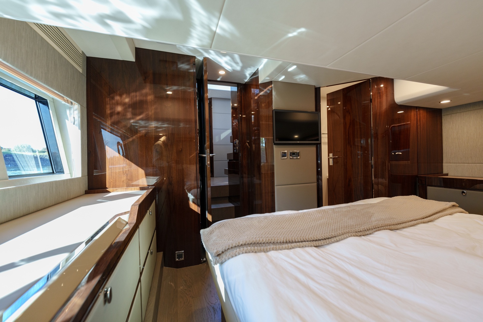 2023 Fairline Targa 50