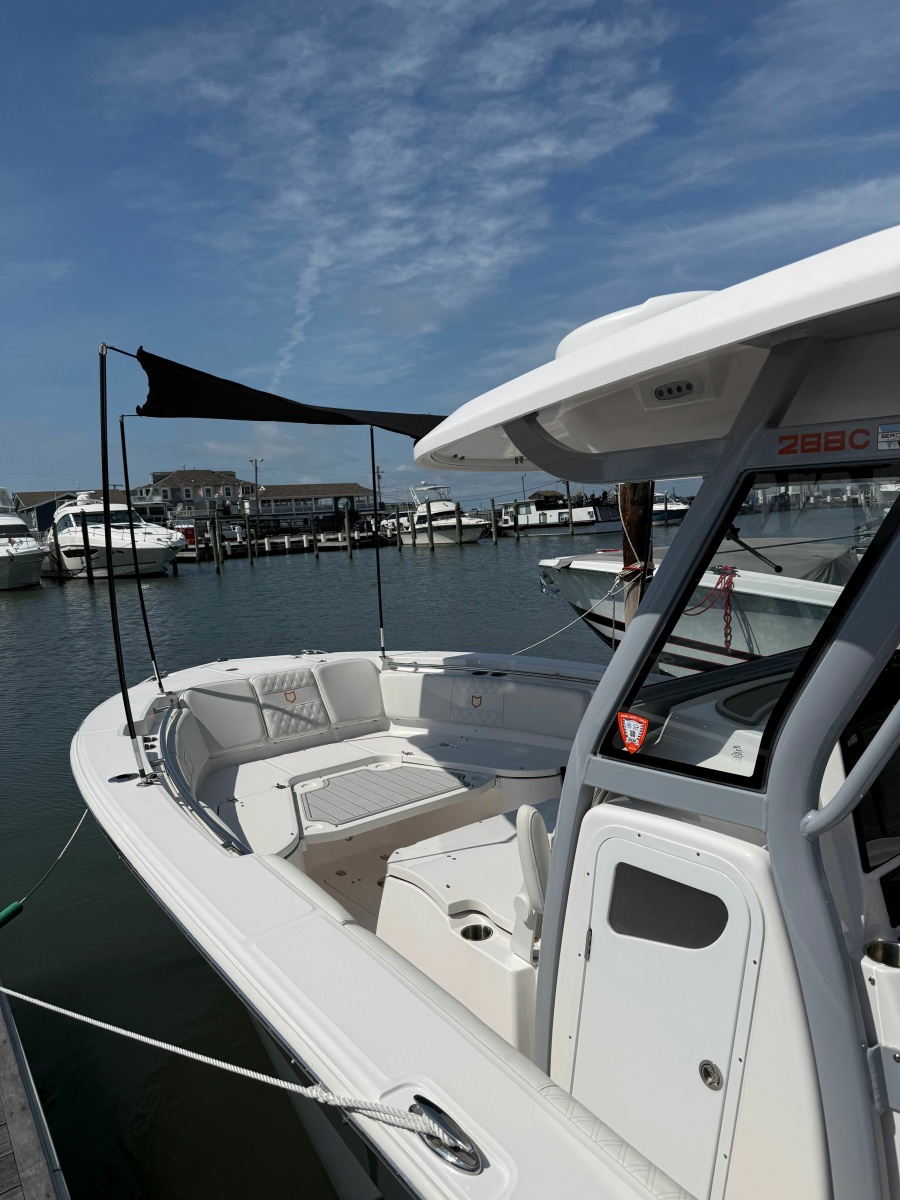 2025 Sea Fox 288 Commander