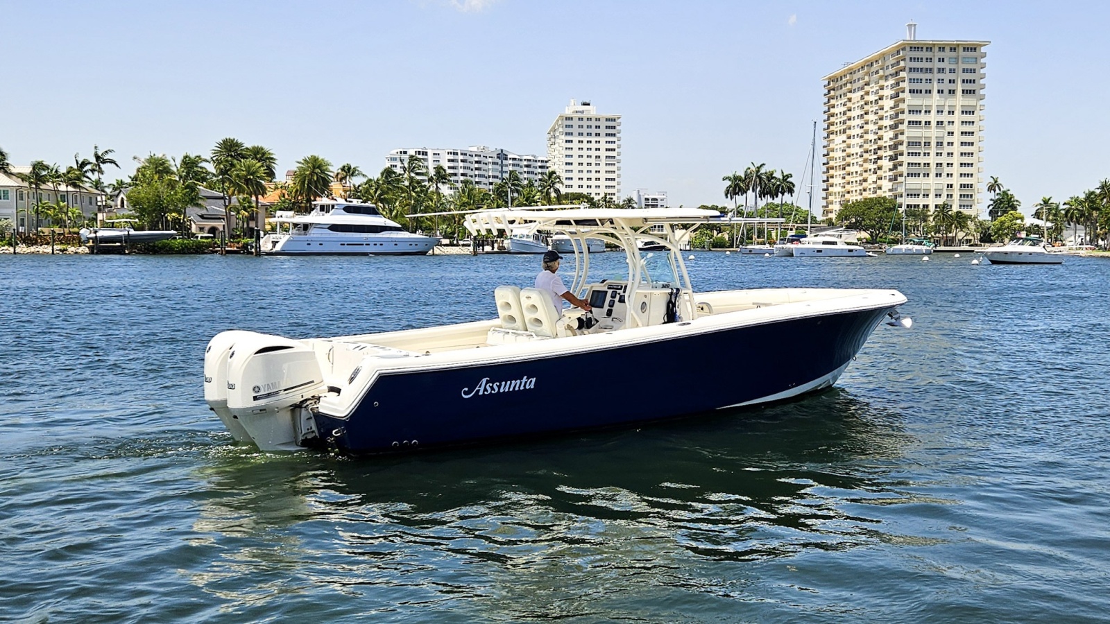 2014 Sailfish 320CC
