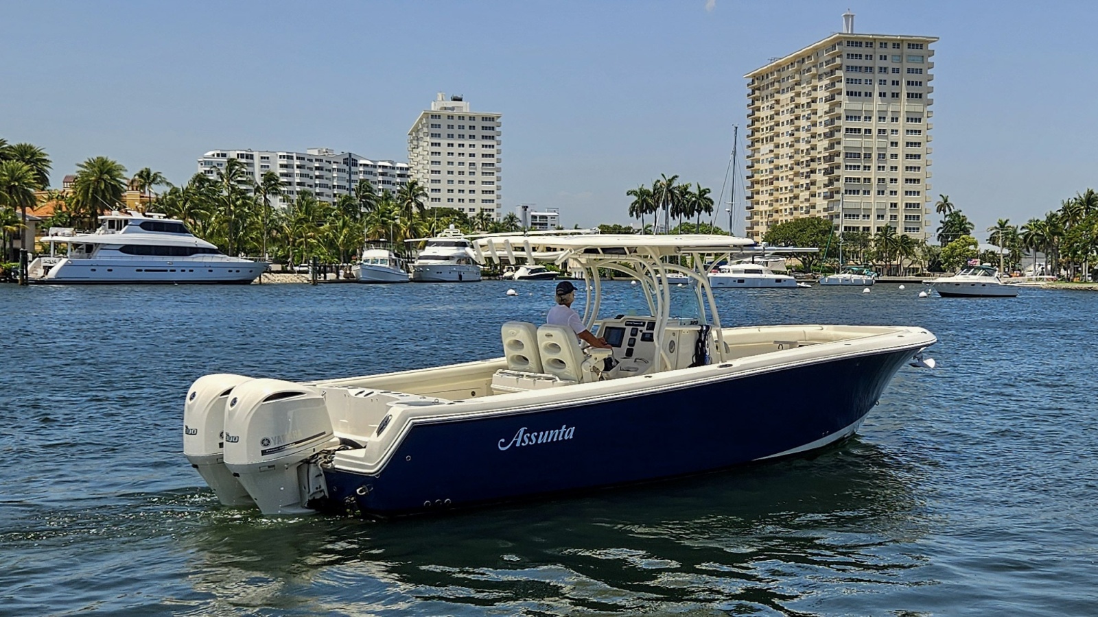 2014 Sailfish 320CC