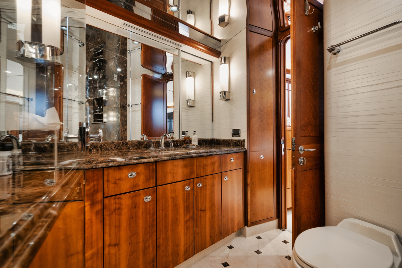 2003 Westport Raised Pilothouse MY