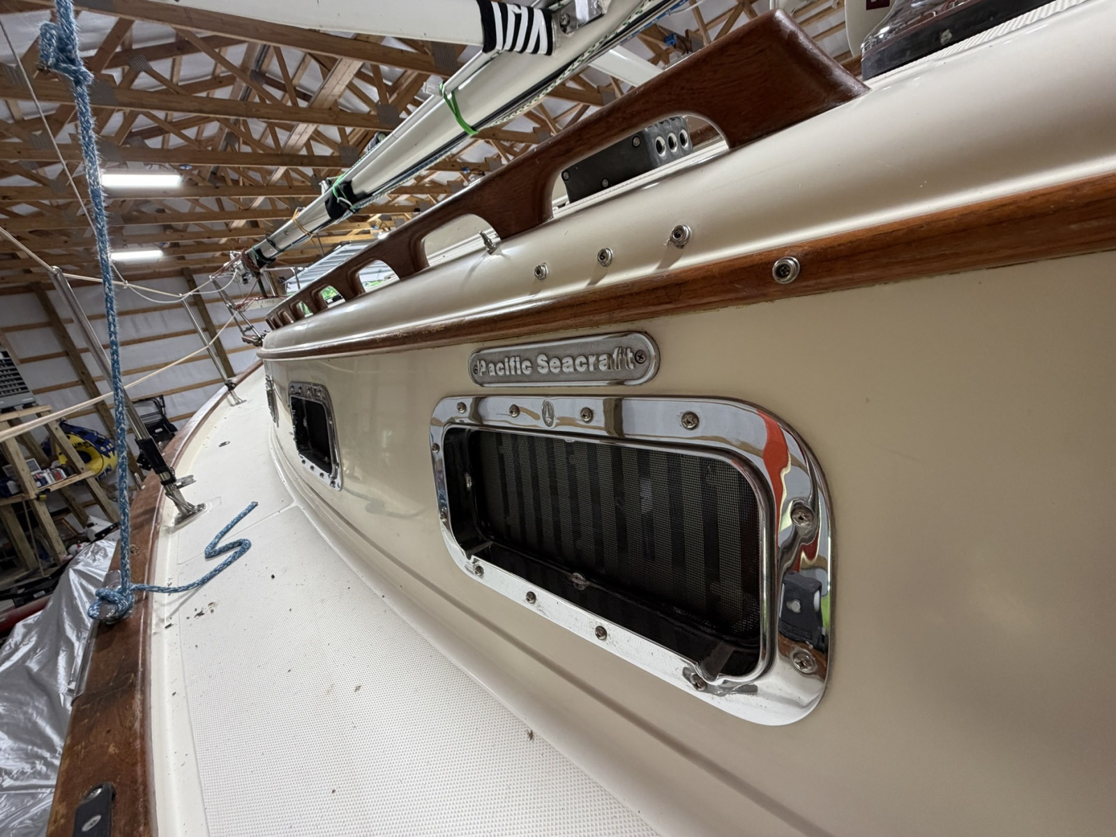 2001 Pacific Seacraft Dana 24