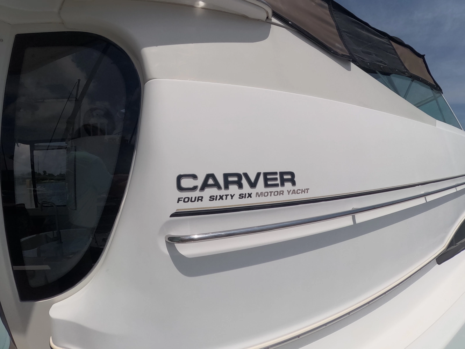 2002 Carver 466 Motor Yacht