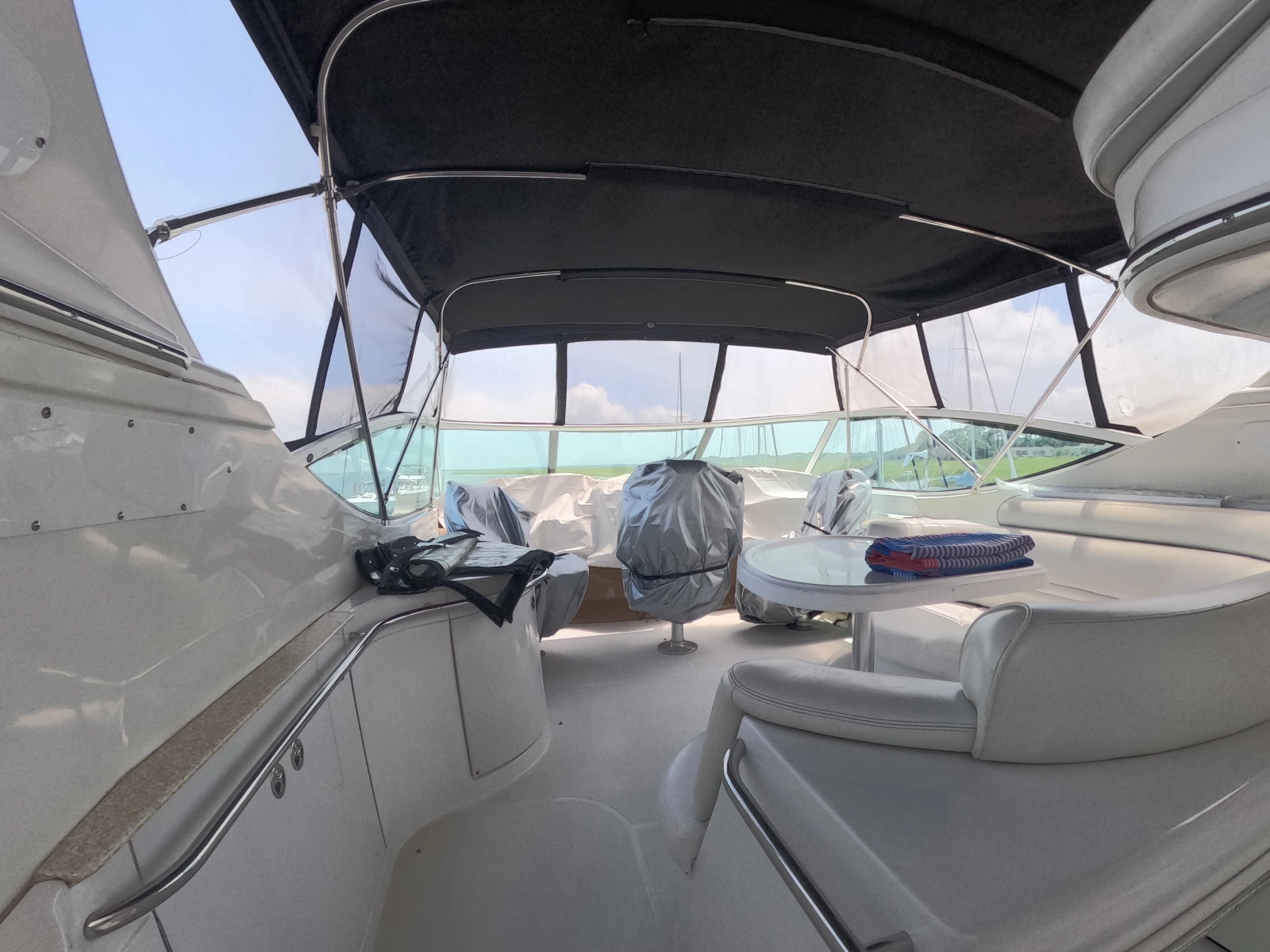 2002 Carver 466 Motor Yacht