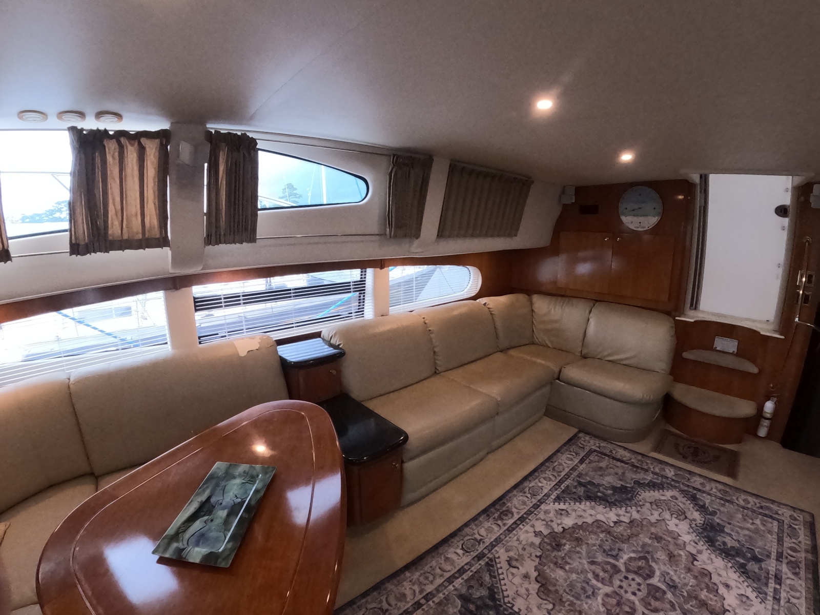 2002 Carver 466 Motor Yacht