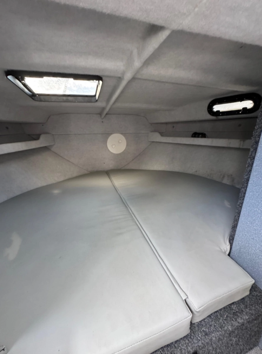 2018 KingFisher 2725 Weekender