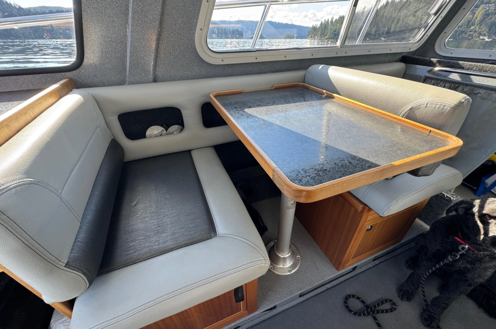 2018 KingFisher 2725 Weekender
