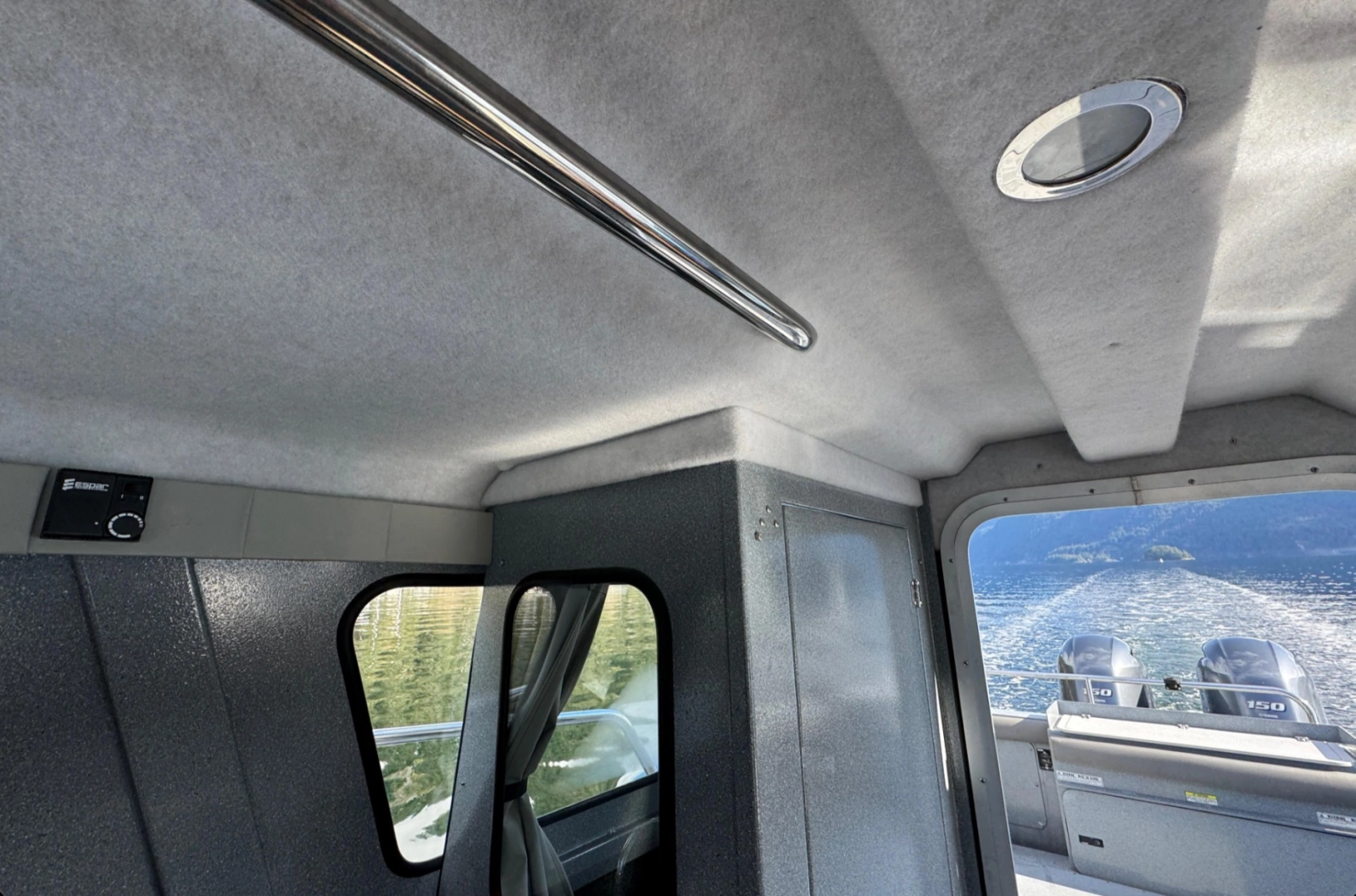 2018 KingFisher 2725 Weekender